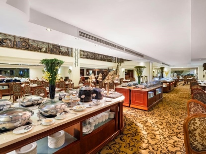 Buffet area at Grand Hotel Buffet
