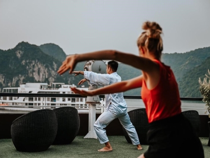 Taichi activity on Halong Cruise