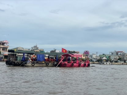 Floating market in Can Tho