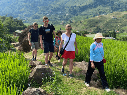 Visitors take part in Sapa trekking tour