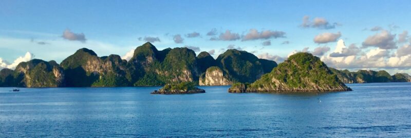 Halong Bay er ikke uden grund Vietnams mest besøgte destination.